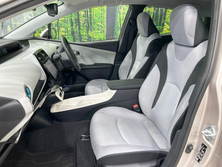 2016 Toyota Prius DAA-ZVW51 (UW-6a17b35a4fd75)[20]