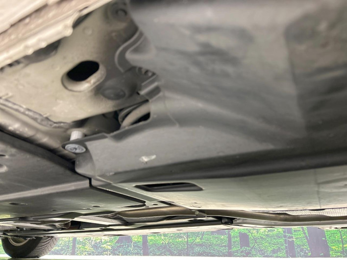 2016 Toyota Prius DAA-ZVW51 (UW-6a17b35a4fd75)[28]
