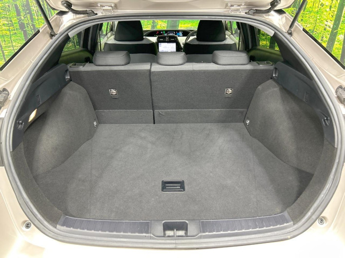 2016 Toyota Prius DAA-ZVW51 (UW-6a17b35a4fd75)[29]