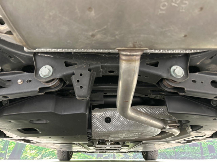 2016 Toyota Prius DAA-ZVW51 (UW-6a17b35a4fd75)[26]