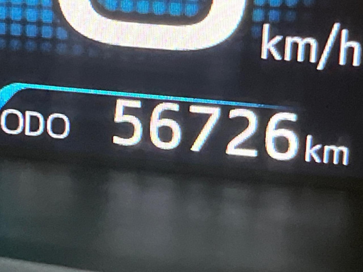 2017 Toyota Prius PHV DLA-ZVW52 (UW-6a17b35b0b2d5)[2]