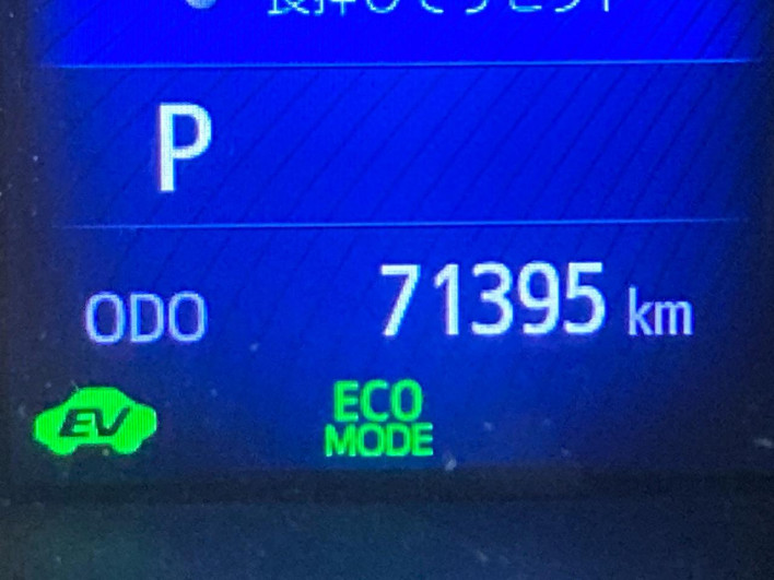 2017 Toyota C-HR DAA-ZYX10 (UW-6a17b36b53a35)[2]