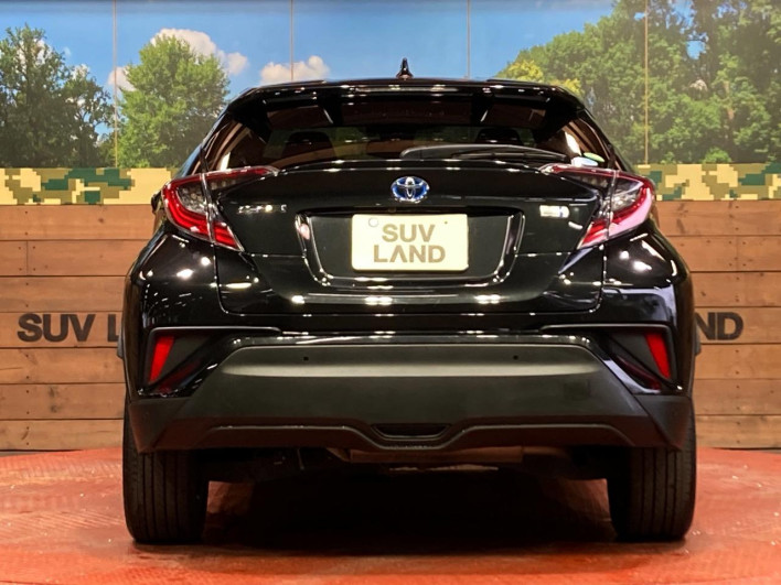 2017 Toyota C-HR DAA-ZYX10 (UW-6a17b36b53a35)[17]
