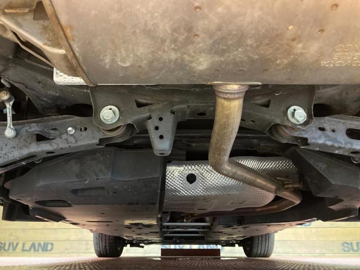 2017 Toyota C-HR DAA-ZYX10 (UW-6a17b36b53a35)[21]