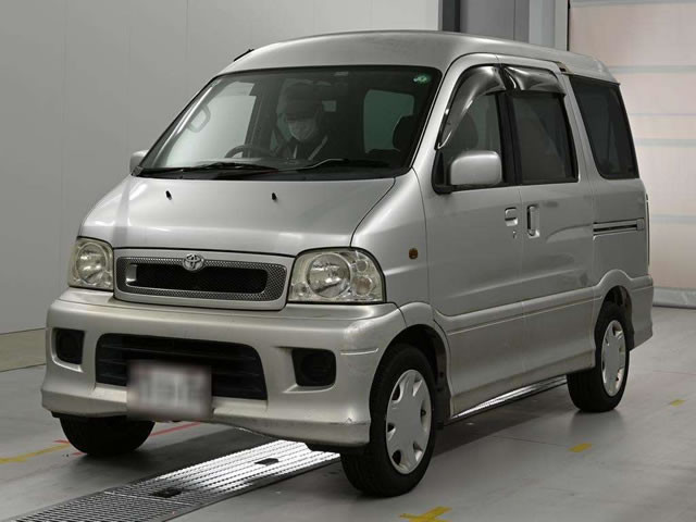 2001 Toyota Sparky S221E (UW-6a17fe0343688)[3]