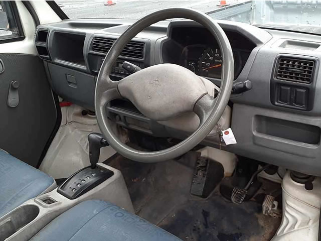1999 Mitsubishi Minicab Truck U61T (UW-6a18066bb7265)[4]