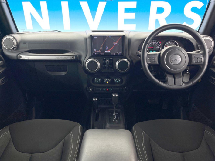 2016 Chrysler Jeep Wrangler Unlimited ABA-JK36L (UW-6a1902ed0c485)[29]