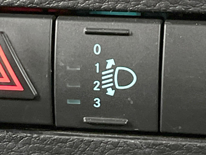 2016 Chrysler Jeep Wrangler Unlimited ABA-JK36L (UW-6a1902ed0c485)[11]