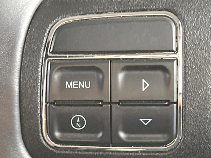 2016 Chrysler Jeep Wrangler Unlimited ABA-JK36L (UW-6a1902ed0c485)[17]