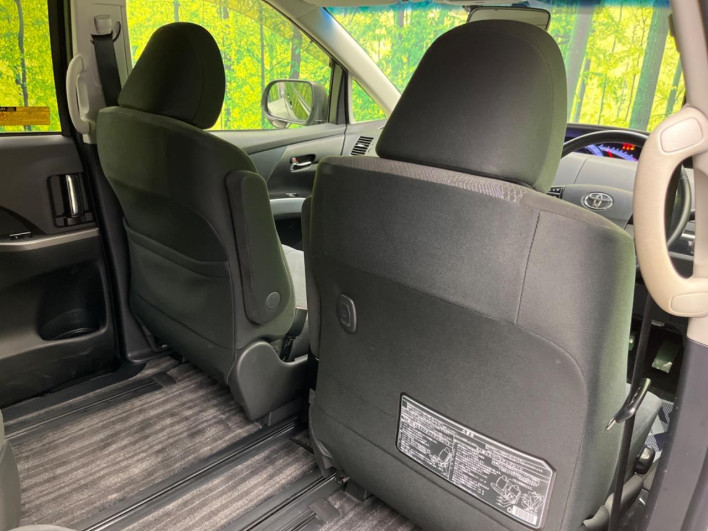2013 Toyota Estima DBA-ACR50W (UW-6a19030928013)[16]