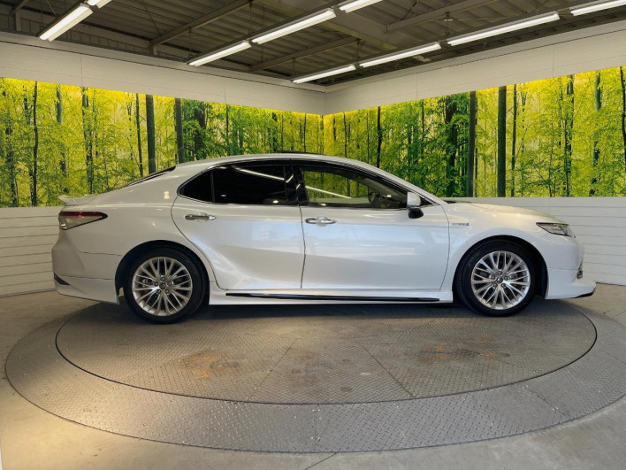 2018 Toyota Camry DAA-AXVH70 (UW-6a19032e57e5d)[16]