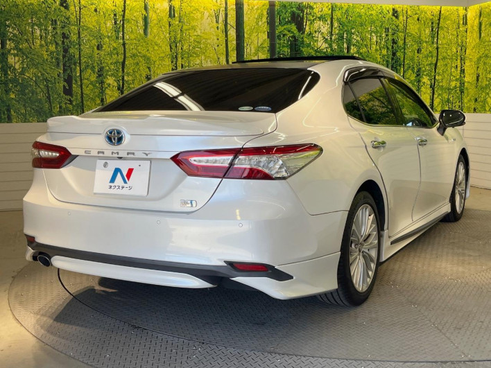2018 Toyota Camry DAA-AXVH70 (UW-6a19032e57e5d)[17]