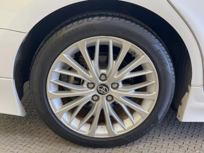 2018 Toyota Camry DAA-AXVH70 (UW-6a19032e57e5d)[11]
