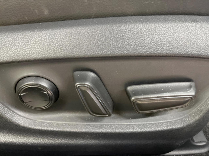 2018 Toyota Camry DAA-AXVH70 (UW-6a19032e57e5d)[9]