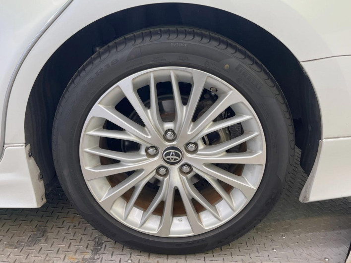 2018 Toyota Camry DAA-AXVH70 (UW-6a19032e57e5d)[13]
