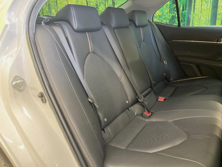 2018 Toyota Camry DAA-AXVH70 (UW-6a19032e57e5d)[10]