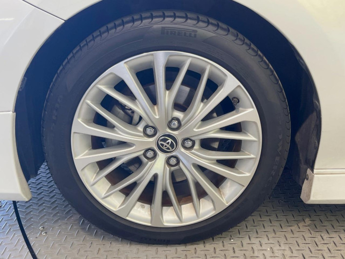 2018 Toyota Camry DAA-AXVH70 (UW-6a19032e57e5d)[12]