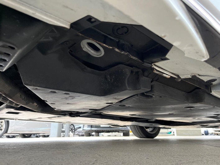 2020 Toyota Camry 6AA-AXVH75 (UW-6a19032f16d8c)[23]