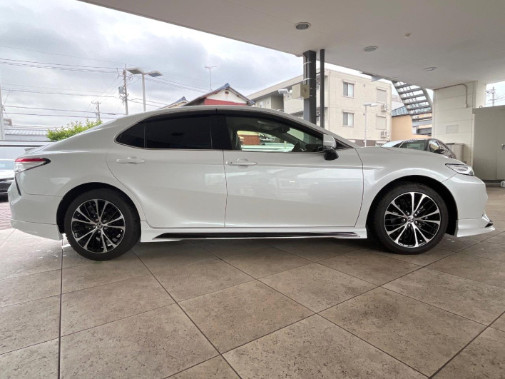 2020 Toyota Camry 6AA-AXVH75 (UW-6a19032f16d8c)[10]