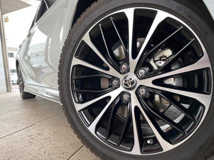 2020 Toyota Camry 6AA-AXVH75 (UW-6a19032f16d8c)[24]