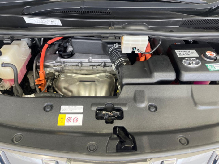 2019 Toyota Alphard Hybrid DAA-AYH30W (UW-6a19033109a7d)[18]