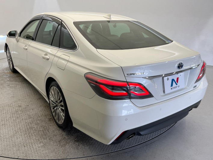 2020 Toyota Crown Hybrid 6AA-AZSH20 (UW-6a1903367bf23)[25]