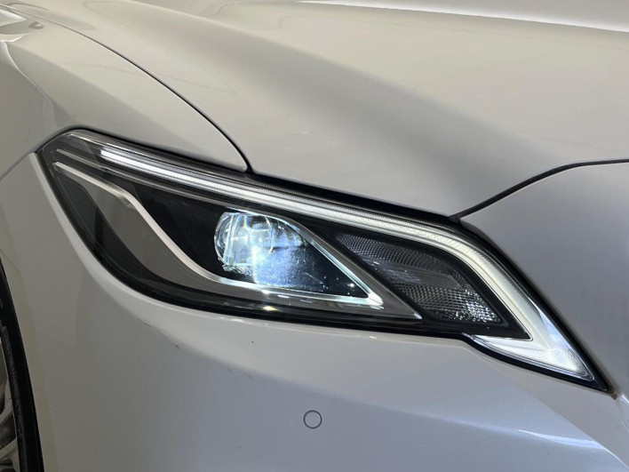 2020 Toyota Crown Hybrid 6AA-AZSH20 (UW-6a1903367bf23)[12]
