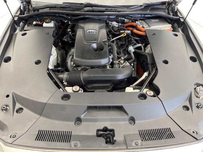 2020 Toyota Crown Hybrid 6AA-AZSH20 (UW-6a1903367bf23)[4]
