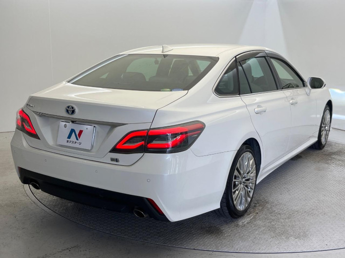 2020 Toyota Crown Hybrid 6AA-AZSH20 (UW-6a1903367bf23)[15]
