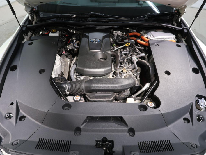 2019 Toyota Crown Hybrid 6AA-AZSH21 (UW-6a1903371afa9)[17]
