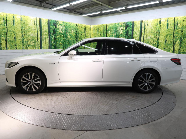 2019 Toyota Crown Hybrid 6AA-AZSH21 (UW-6a1903371afa9)[15]