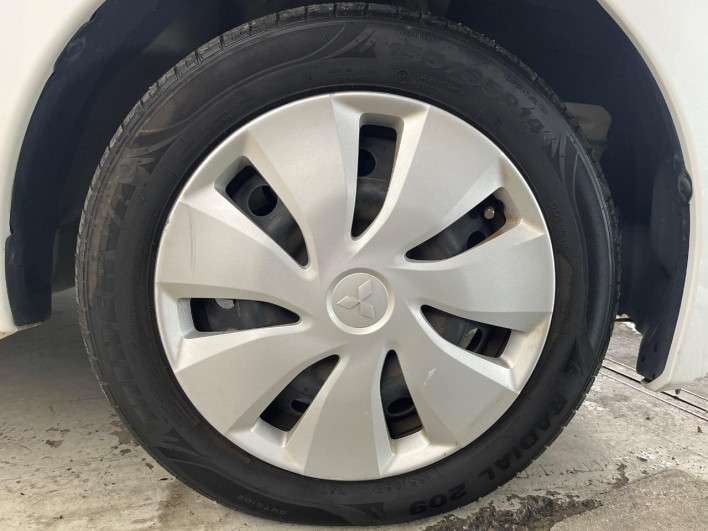 2015 Mitsubishi eK Space DBA-B11A (UW-6a19033bd4b26)[11]