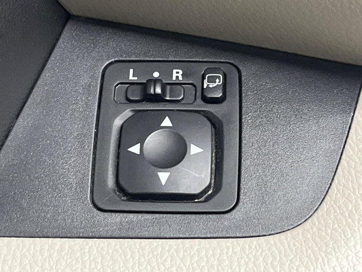 2015 Mitsubishi eK Space DBA-B11A (UW-6a19033bd4b26)[15]