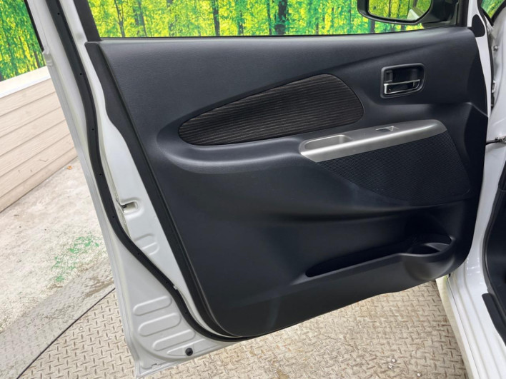 2015 Nissan Days DBA-B21W (UW-6a19034384388)[22]