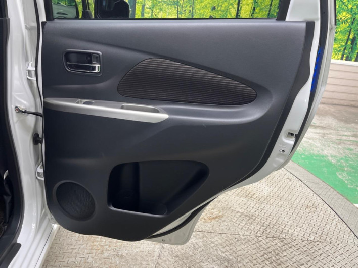 2015 Nissan Days DBA-B21W (UW-6a19034384388)[23]