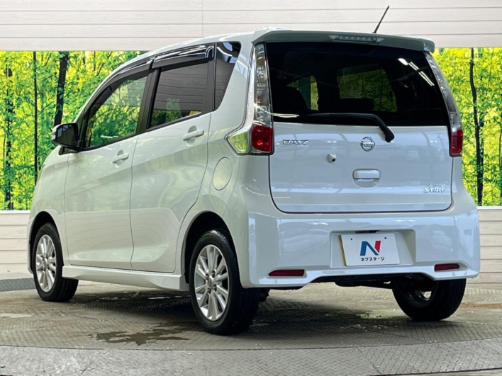 2015 Nissan Days DBA-B21W (UW-6a19034384388)[11]