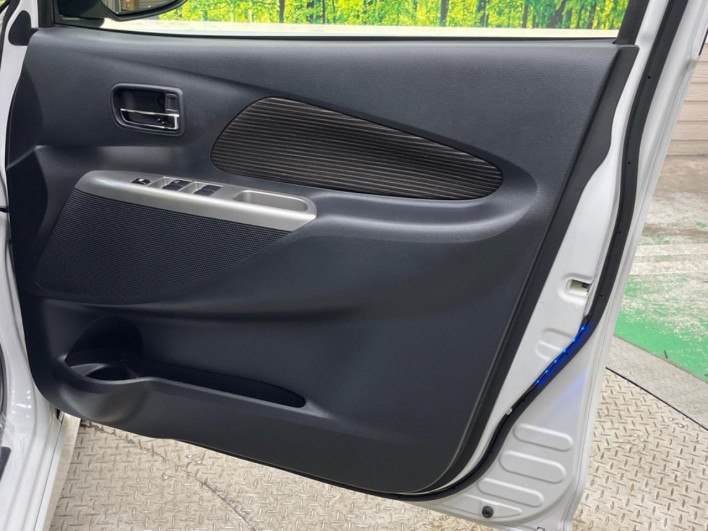2015 Nissan Days DBA-B21W (UW-6a19034384388)[24]