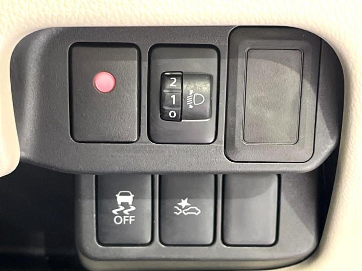 2018 Nissan Days DBA-B21W (UW-6a1903457680d)[21]