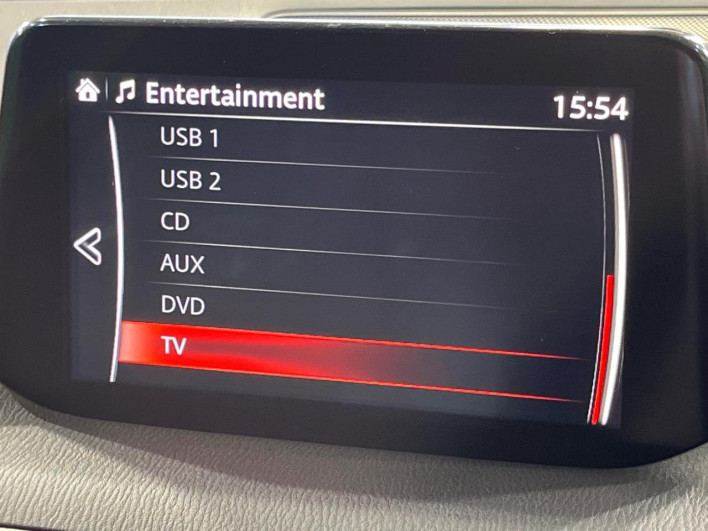 2016 Mazda Axela Sports LDA-BM2AS (UW-6a19035684897)[9]
