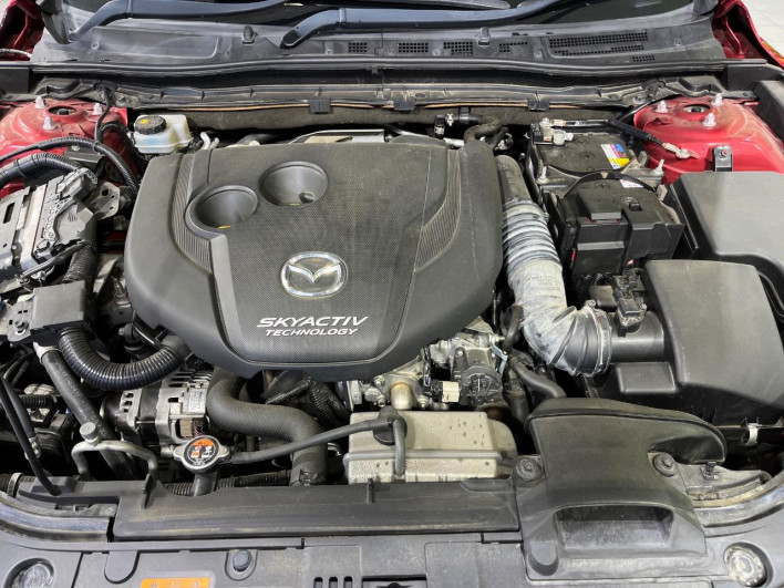 2016 Mazda Axela Sports LDA-BM2AS (UW-6a19035684897)[6]