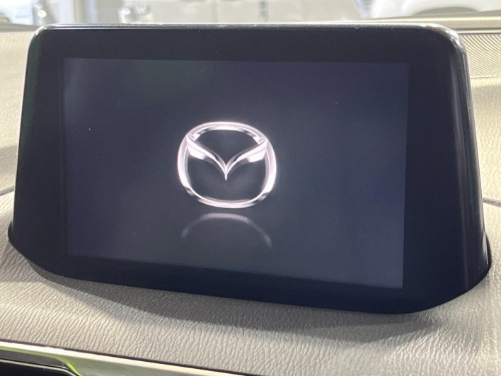 2016 Mazda Axela Sports LDA-BM2AS (UW-6a19035684897)[7]