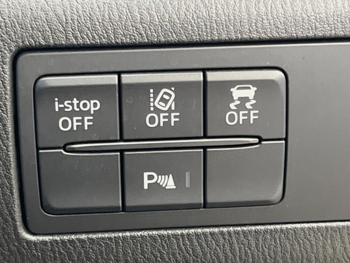 2017 Mazda Axela DBA-BM5FP (UW-6a190356e663e)[24]