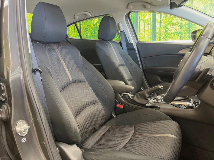 2017 Mazda Axela DBA-BM5FP (UW-6a190356e663e)[8]