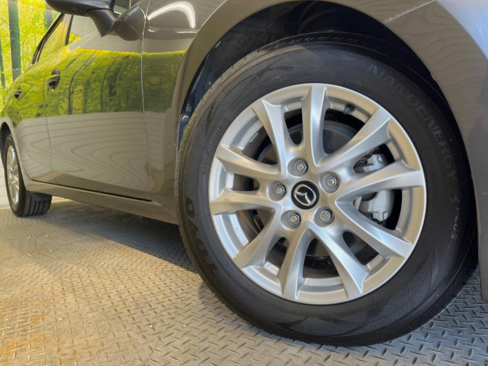 2017 Mazda Axela DBA-BM5FP (UW-6a190356e663e)[6]