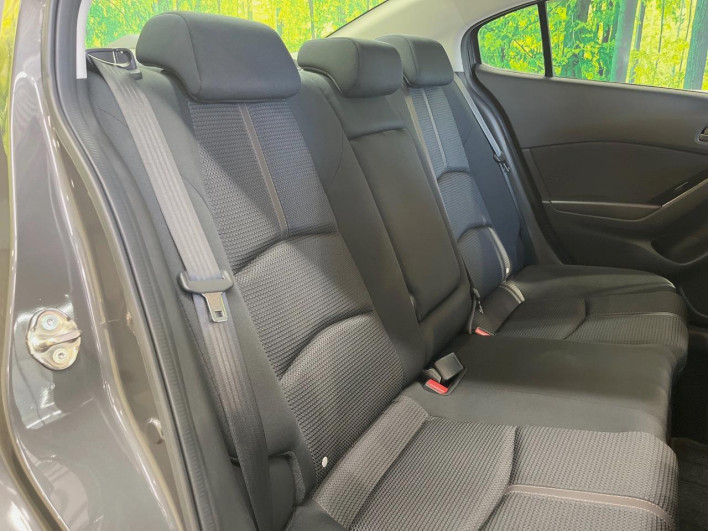 2017 Mazda Axela DBA-BM5FP (UW-6a190356e663e)[10]