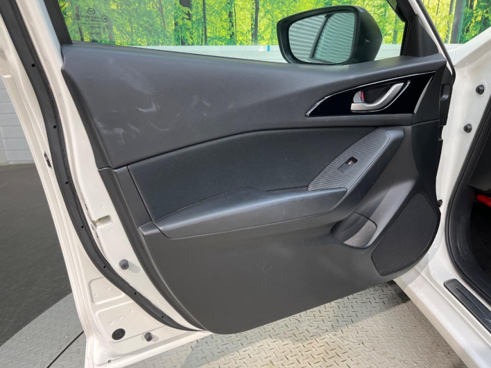 2016 Mazda Axela Sports DBA-BM5FS (UW-6a190357454e9)[20]
