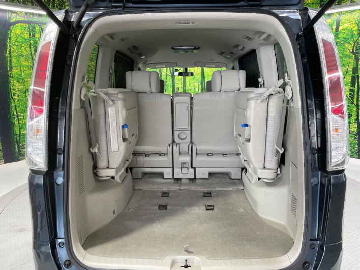 2011 Nissan Serena DBA-C26 (UW-6a19035b876cf)[28]