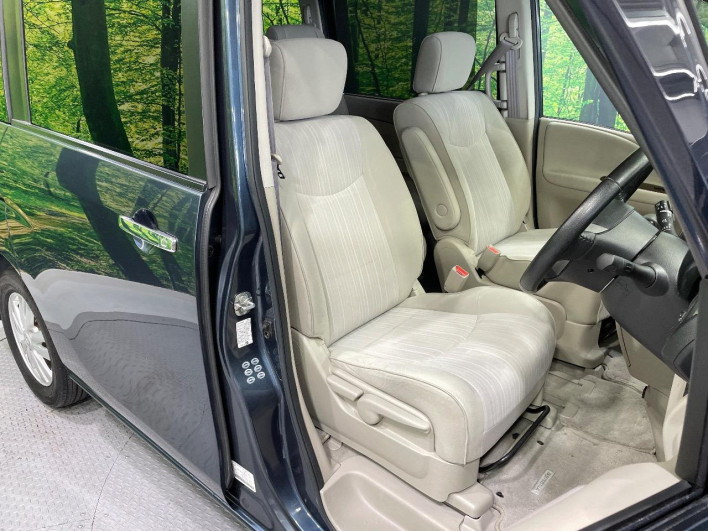2011 Nissan Serena DBA-C26 (UW-6a19035b876cf)[21]