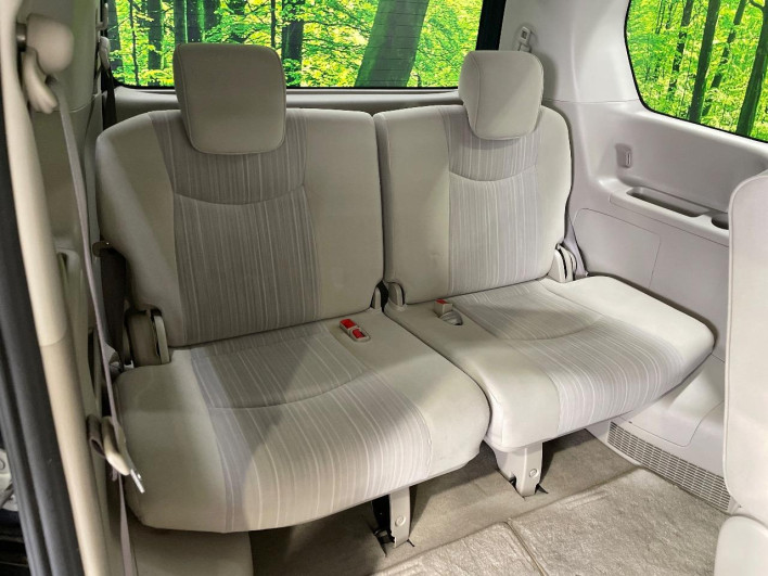 2011 Nissan Serena DBA-C26 (UW-6a19035b876cf)[22]