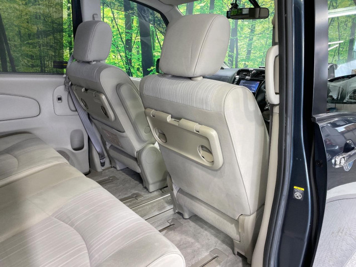 2011 Nissan Serena DBA-C26 (UW-6a19035b876cf)[24]